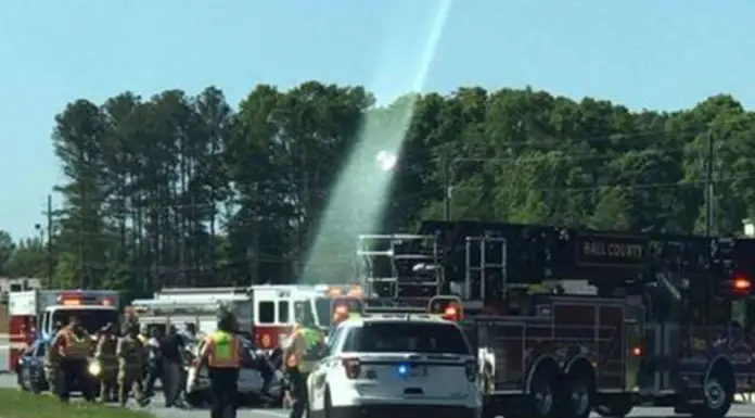 “Pathway to Heaven” captured in photo of tragic car crash