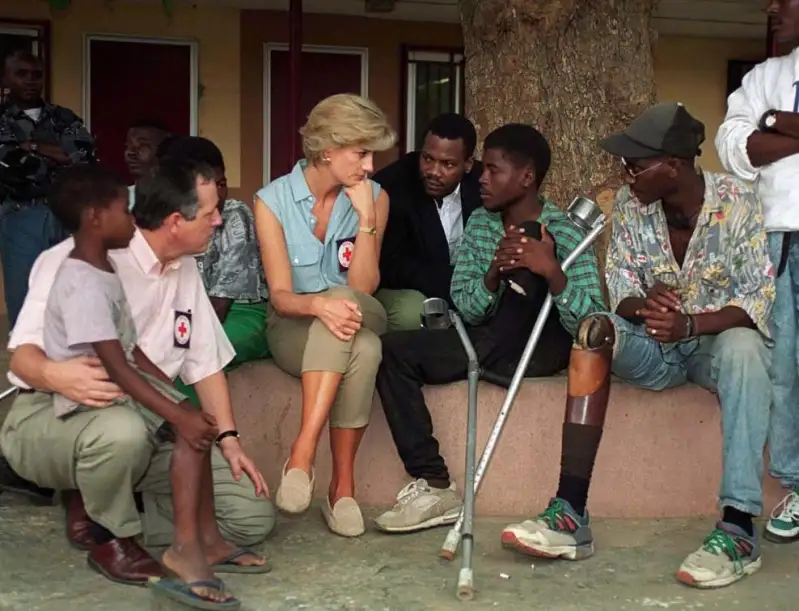 Princess Diana in Angola