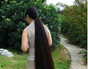 Despite her husband’s repeated requests, this woman hasn’t had a haircut in 25 years