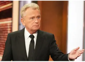 Pat Sajak discusses his emergency surgery and says he believed he was going to die from the pain