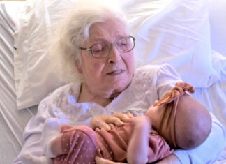 98-year-old Kentucky woman with over 230 great-great-grandchildren meets her great-great-great-grandchild for the first time in amazing photo with 6 generations in it