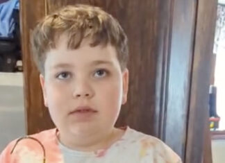 9-year-old has a sweet handmade present for his dad – his father’s reaction shocks him