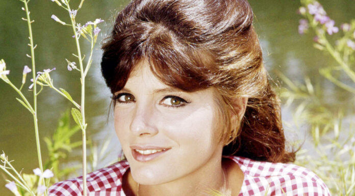 She became a superstar after ‘The Graduate’ – this is what the ’60s bombshell looks like today, age 83