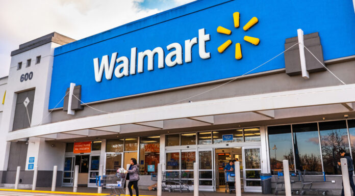Walmart customer spots shirt with hidden vulgar message – people can’t believe it was being sold in store