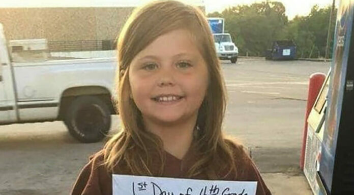 9-year-old dies 10 minutes after posing with this note: Police soon discover terrible mistake that killed her