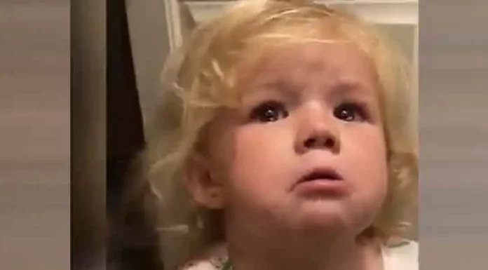 2-year-old uses positive affirmations to calm down and it’s just plain adorable