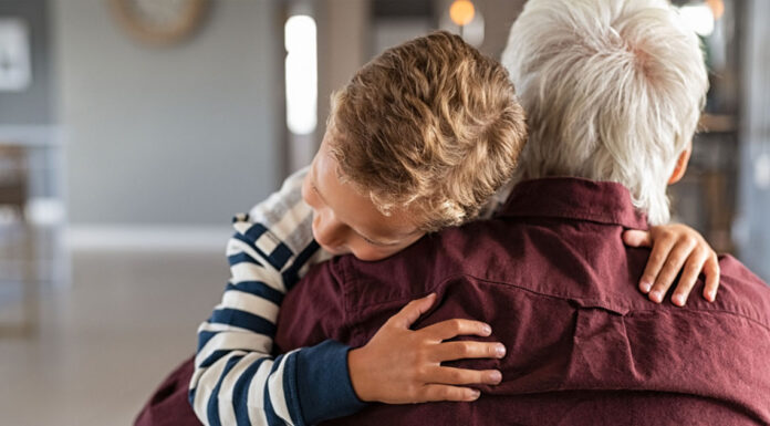 Grandpa begins to sob in the middle of a restaurant because of a heartbreaking reason