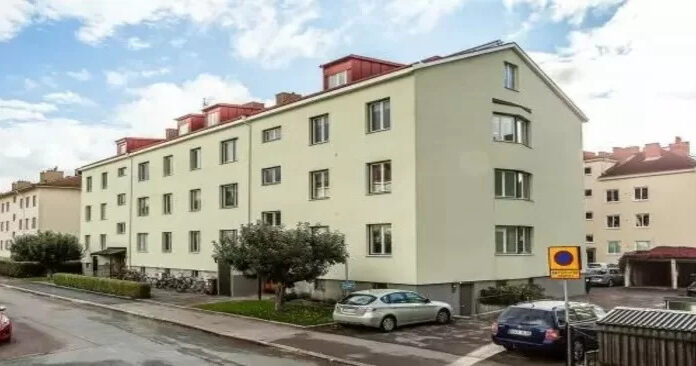 One Swedish man replied to all those who wondered how people live in such tiny apartments by showing his own