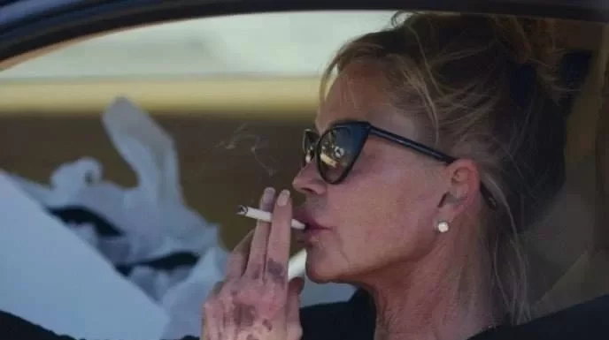 How much has she changed? Fans could not identify the 66-year-old star in the paparazzi photo
