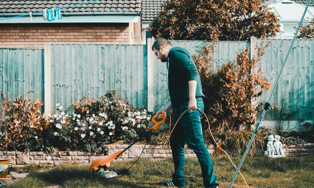 Single dad helps old lady mow her lawn, soon gets a shocking call from her lawyer