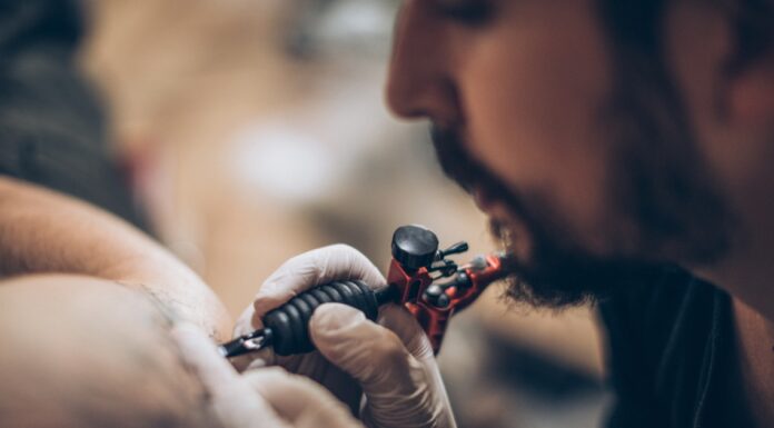Unemployed dad with disturbing face tattoo begs for job on Facebook after searching for months