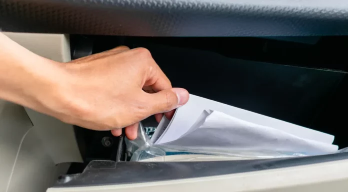 I found hotel receipts in my husband’s car, revealing a painful truth — but karma dealt with him harshly