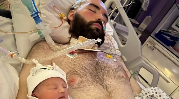 Man in a coma pictured with his newborn daughter days before he died