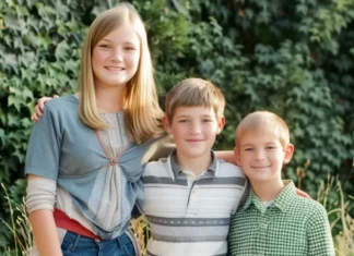 My parents abandoned me and my younger siblings when I was 15 — Years later they knocked on my door smiling