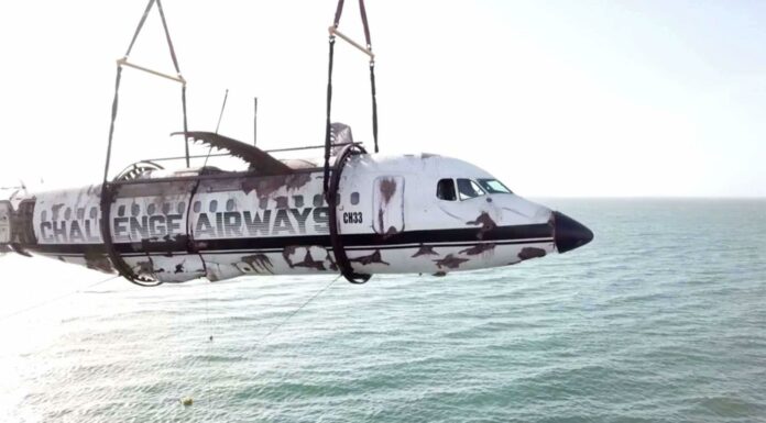 Mysterious plane found in the sea – Navy goes speechless when they look inside