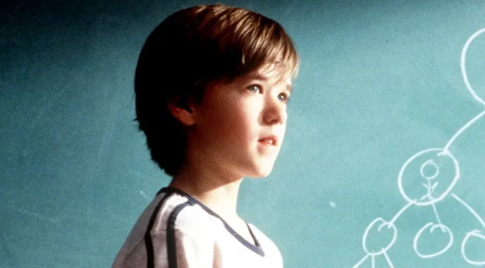 This ‘angelic’ child star stayed out of the spotlight—he now looks ‘unrecognizable’ and grew a beard to hide from the public