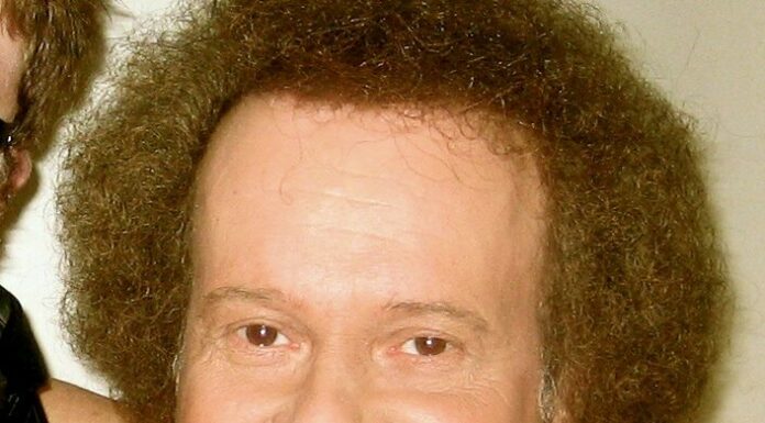 Fitness guru Richard Simmons dead at 76, cause of death revealed