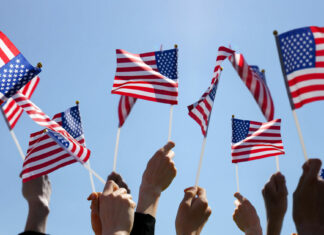 Ingrid Andress performs unforgettable rendition of the national anthem at MLB Home Run Derby