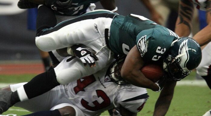Beloved NFL superstar lost life in a tragic car accident