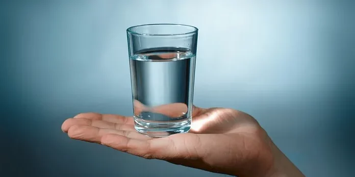 Discover: A Glass of Water, Vinegar, and Salt Can Cleanse Your Home