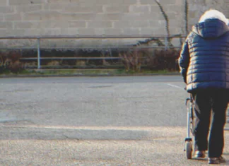 He Banned His Mom from Meeting Her Grandson – What Happened Next Shocked Everyone!