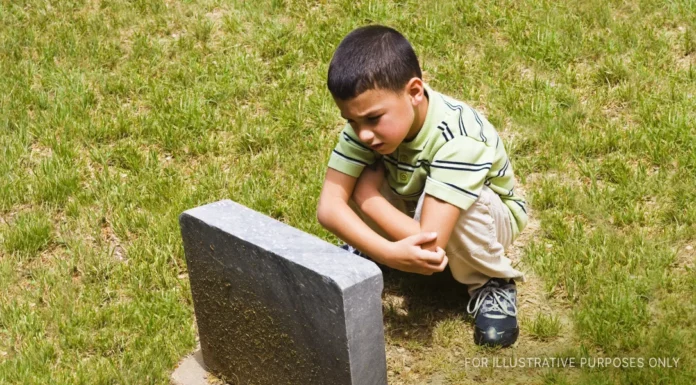Boy visits twin brother’s grave and doesn’t return home by 11 p.m
