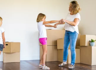 A millionaire gifted me a house as a mother of five – When I entered and read the note left inside, I was shocked