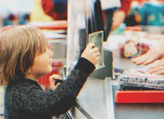 Boy buys fruit for ill grandma with last cash, store owner makes unexpected hospital visit