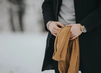 I Found a Phone Number and a Cryptic Note in My Husband’s Old Coat — What I Discovered Left Me Stunned