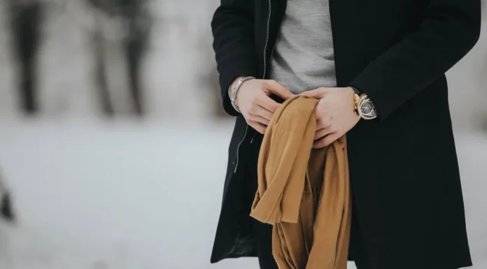 I Found a Phone Number and a Cryptic Note in My Husband’s Old Coat — What I Discovered Left Me Stunned