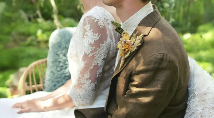Waitress Discovers Her Husband as Groom at Wedding — Story of the Day