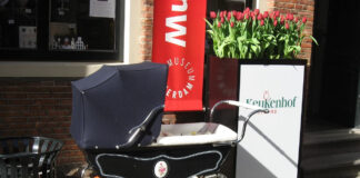 A Mom Sold Her Stroller to Feed Her Kids—What She Found on Her Doorstep the Next Day Shocked Her