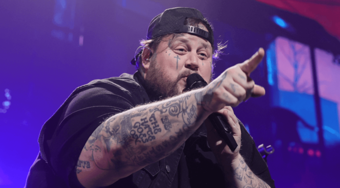 Jelly Roll Stuns Fans with 100-Pound Weight Loss Transformation