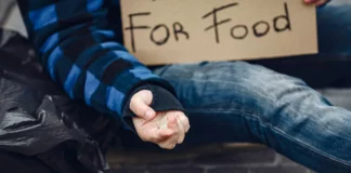 I gave my coat to a homeless woman; three years later, she returned with a gray case and a smile