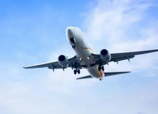 Man shares haunting final text from wife aboard American Airlines Flight 5342 just before crash