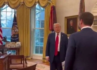 Viewers noticed a strange detail in the Oval Office, sparking widespread curiosity