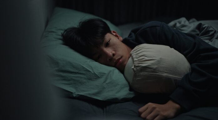 Doctor reveals the one thing you should avoid doing if you wake up during the night