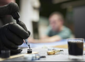 Tattooed woman who keeps her nose in a jar – before and after