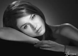 An award-winning actress passed away at the age of 43