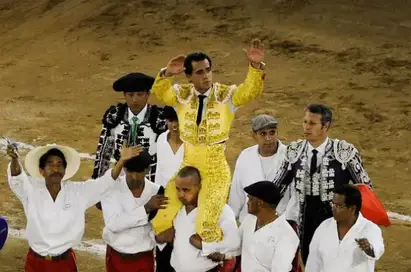 At one point, the matador got tangled in his cloak and fell to the ground, resulting in him being gored by the half-ton bull.