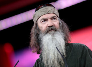 Phil Robertson, ‘Duck Dynasty’ patriarch, dies at 79