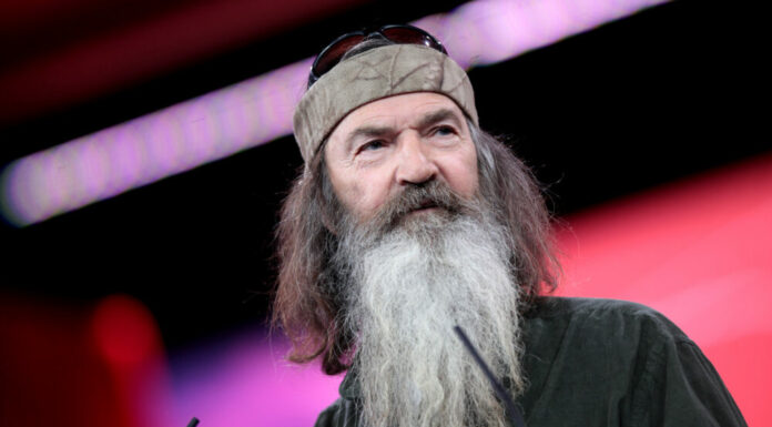Phil Robertson, ‘Duck Dynasty’ patriarch, dies at 79