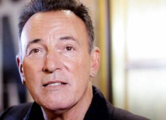 Bruce Springsteen slams Trump era during emotional concert speech that’s going viral