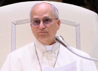 Defrocked priest accused of abuse makes shocking Pope claim