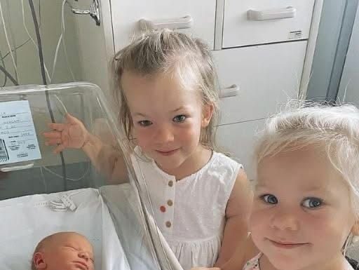 Couple with dwarfism have three children against all odds