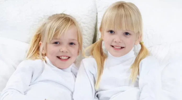 My fiancé left me and his twin daughters during our vacation