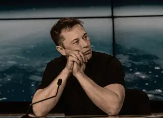 Elon Musk’s viral photo fuels speculation