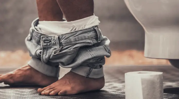 Scientists warn: Poop sign could signal risks of imminent death