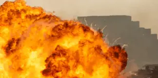 Over 60 killed after fire rips through newly opened mall in Iraq following AC explosion