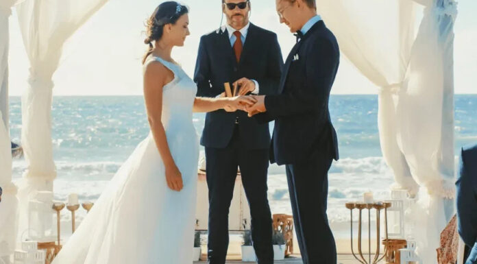 My bride slipped me a note asking me to ‘say no at the altar’ — it sounded crazy, but I trusted her plan